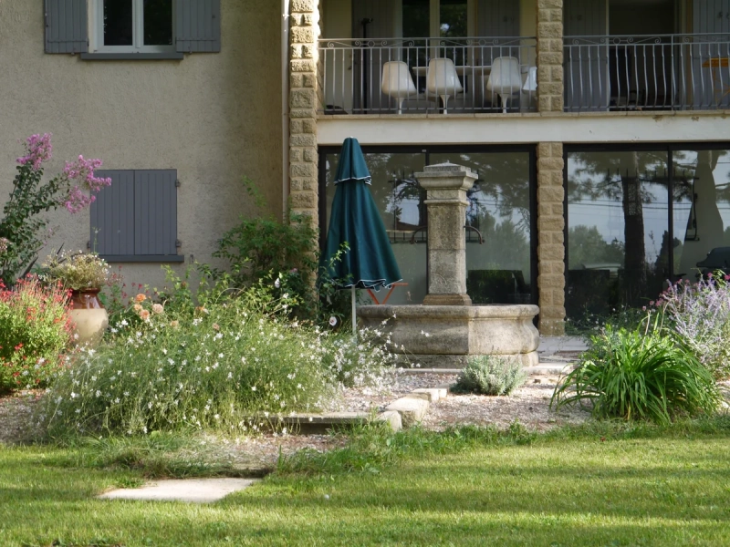 Aménagement paysager et création de jardin méditerranéen à Avignon